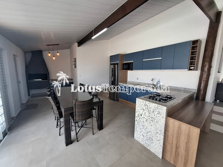 Casa na Represa em Atibaia com Piscina e Lazer LT0077