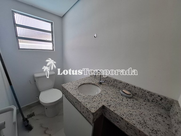 Casa na Represa em Atibaia com Piscina e Lazer LT0077