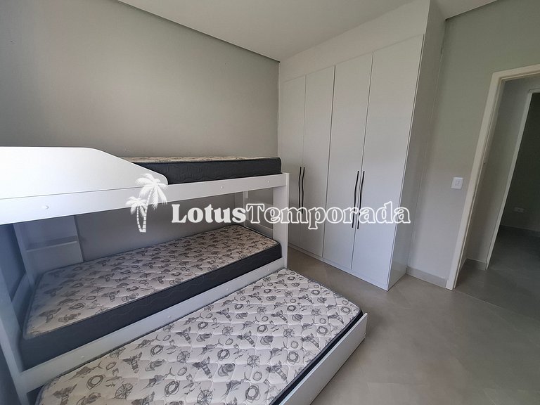 Casa na Represa em Atibaia com Piscina e Lazer LT0077