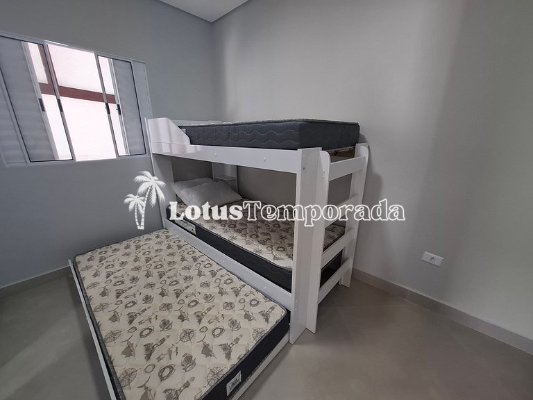 Casa na Represa em Atibaia com Piscina e Lazer LT0077