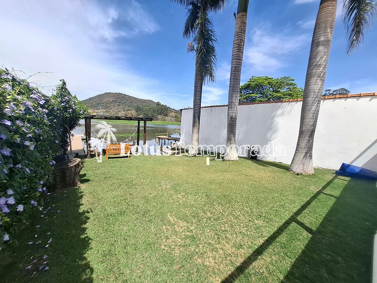 Casa na Represa em Atibaia com Piscina e Lazer LT0077