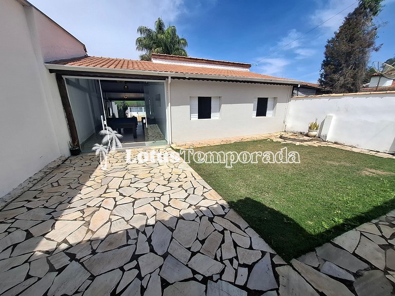 Casa na Represa em Atibaia com Piscina e Lazer LT0077