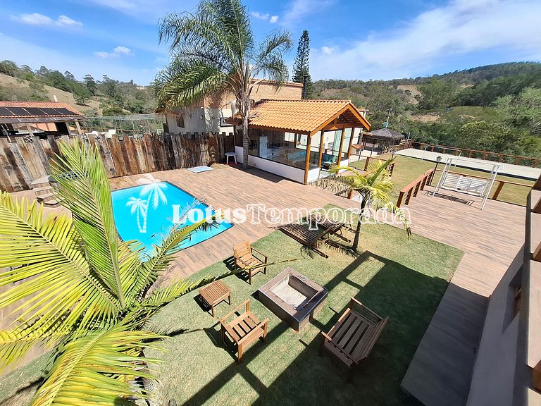Chácara em Atibaia com Piscina e Jacuzzi em Cond. LT0078