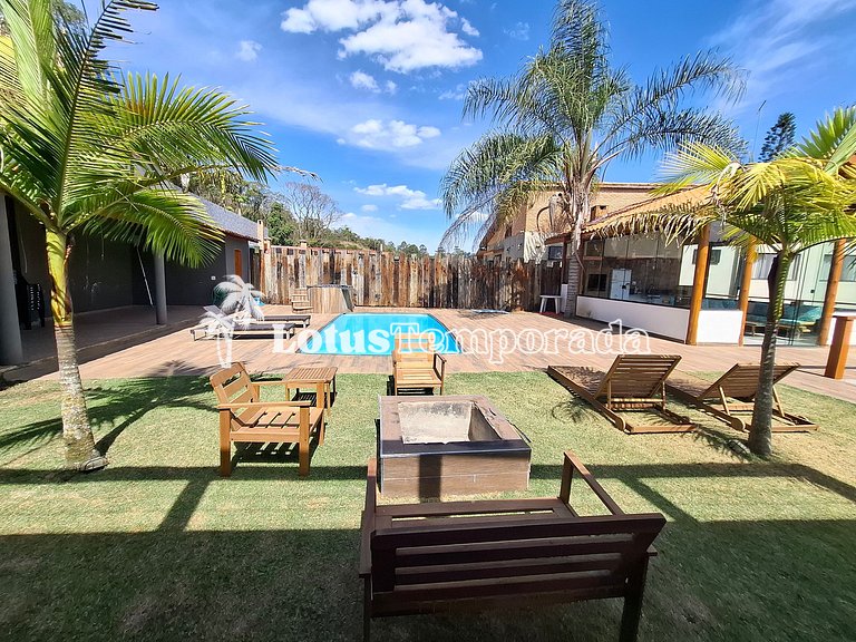 Chácara em Atibaia com Piscina e Jacuzzi em Cond. LT0078