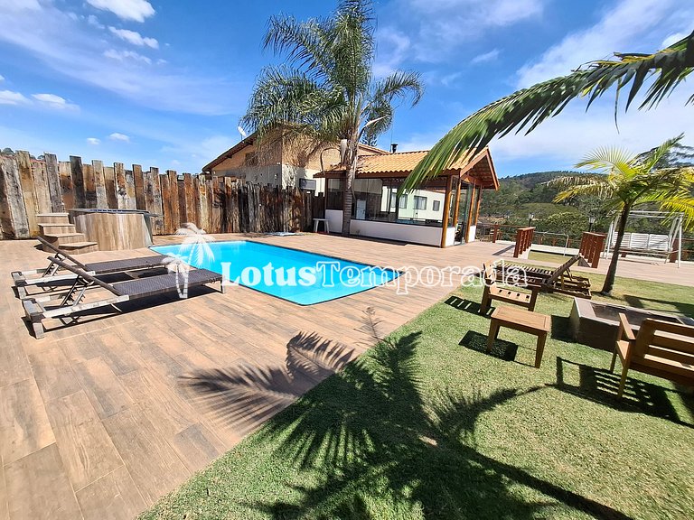 Chácara em Atibaia com Piscina e Jacuzzi em Cond. LT0078