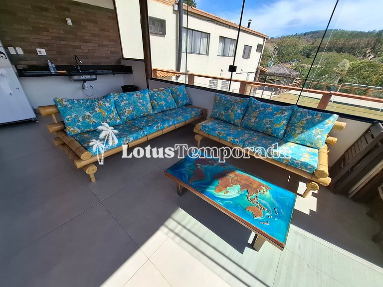 Chácara em Atibaia com Piscina e Jacuzzi em Cond. LT0078