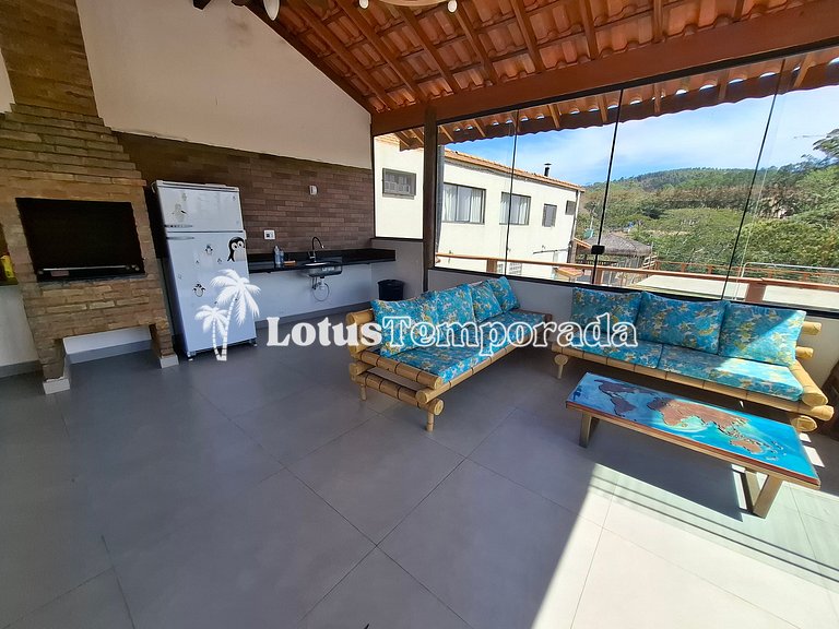 Chácara em Atibaia com Piscina e Jacuzzi em Cond. LT0078
