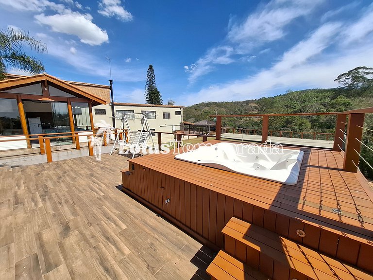 Chácara em Atibaia com Piscina e Jacuzzi em Cond. LT0078