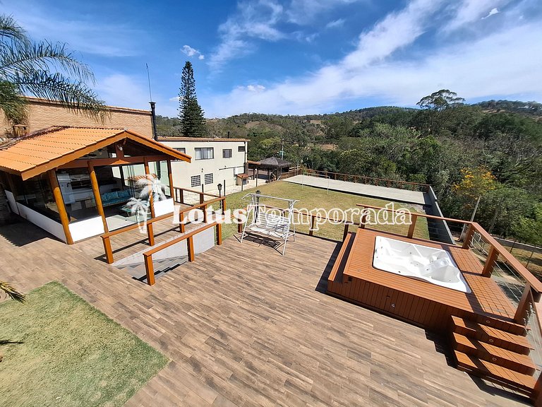 Chácara em Atibaia com Piscina e Jacuzzi em Cond. LT0078