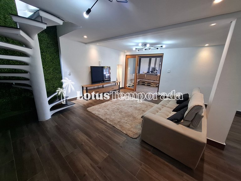 Chácara em Atibaia com Piscina e Jacuzzi em Cond. LT0078