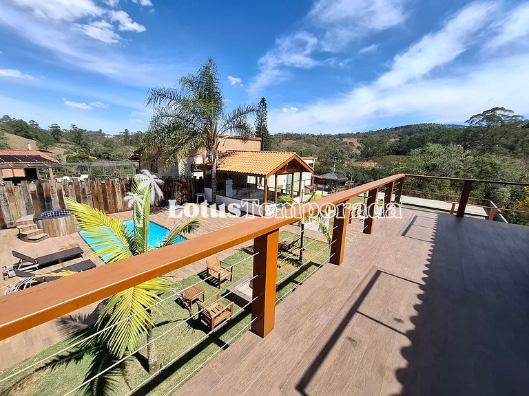 Chácara em Atibaia com Piscina e Jacuzzi em Cond. LT0078