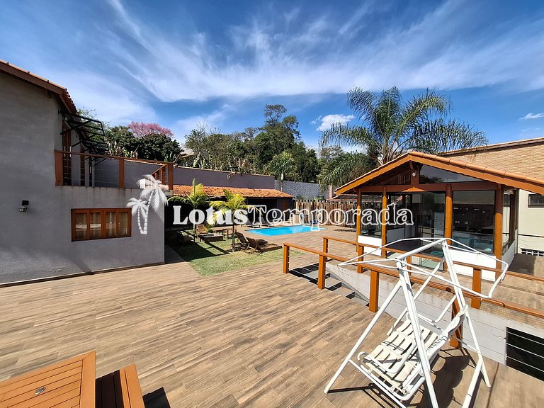 Chácara em Atibaia com Piscina e Jacuzzi em Cond. LT0078