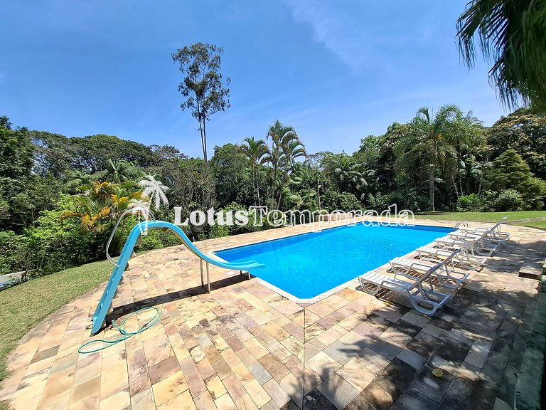 Sítio com quadra de Tênis a beira da Represa LT0054