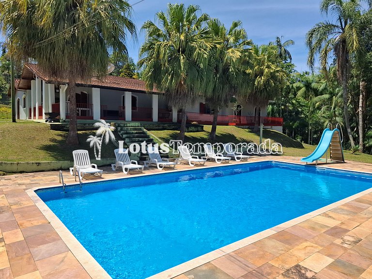 Sítio com quadra de Tênis a beira da Represa LT0054