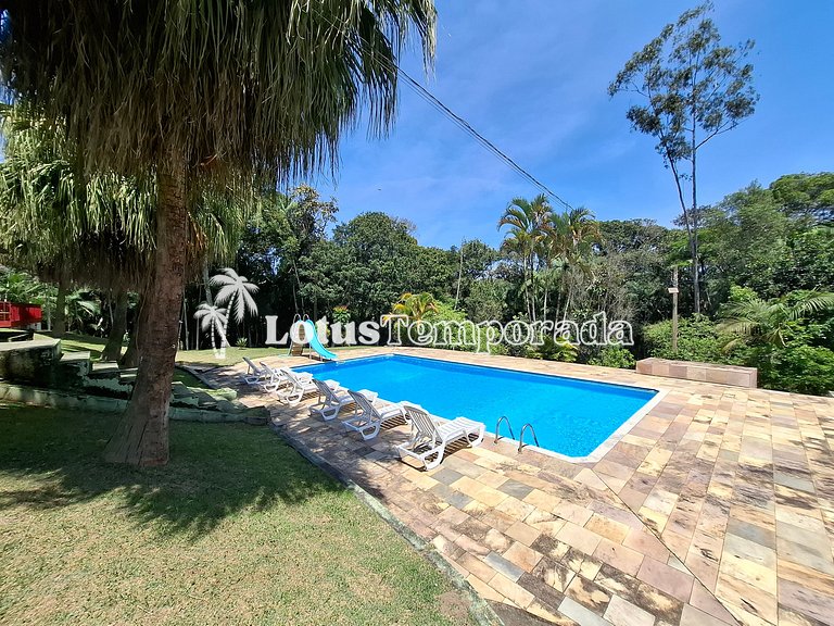 Sítio com quadra de Tênis a beira da Represa LT0054