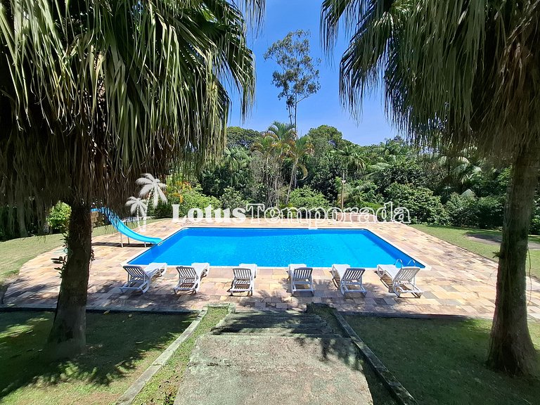 Sítio com quadra de Tênis a beira da Represa LT0054