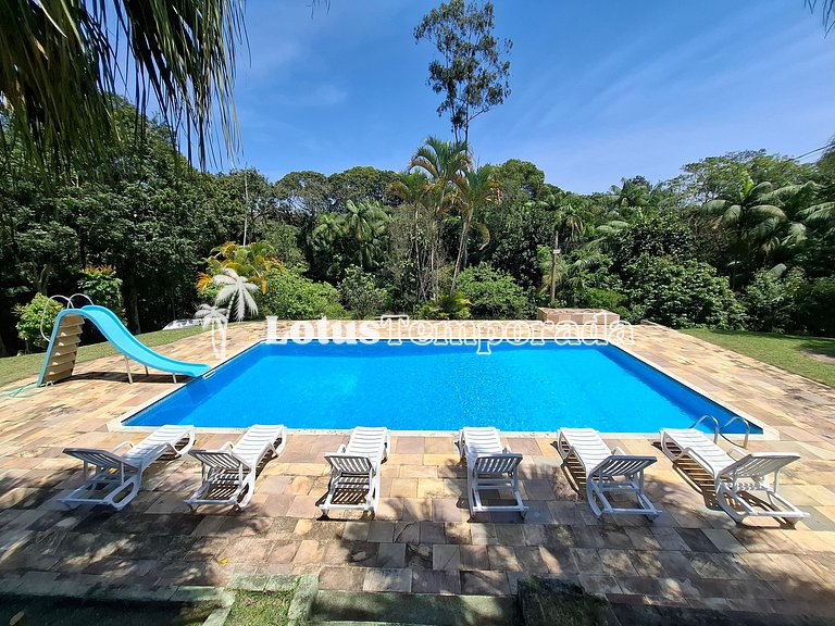 Sítio com quadra de Tênis a beira da Represa LT0054