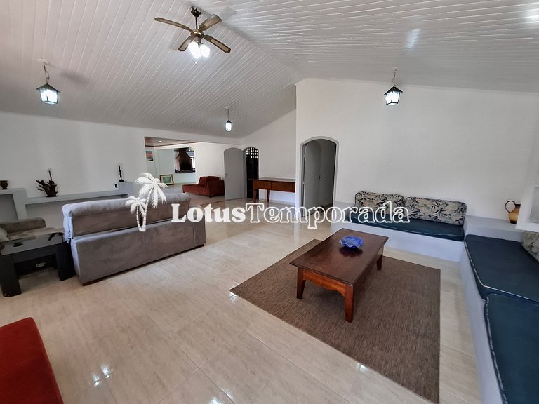 Sítio com quadra de Tênis a beira da Represa LT0054