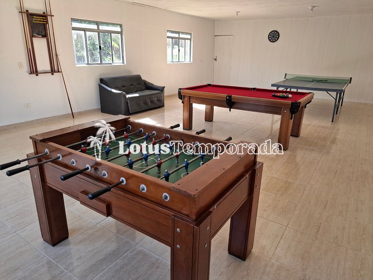 Sítio com quadra de Tênis a beira da Represa LT0054