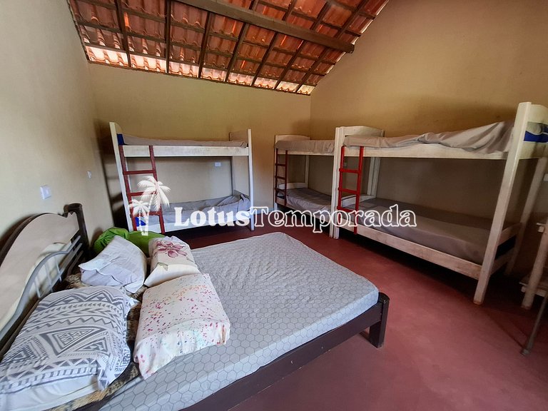 Chácara de temporada com piscina e Lazer LT0080