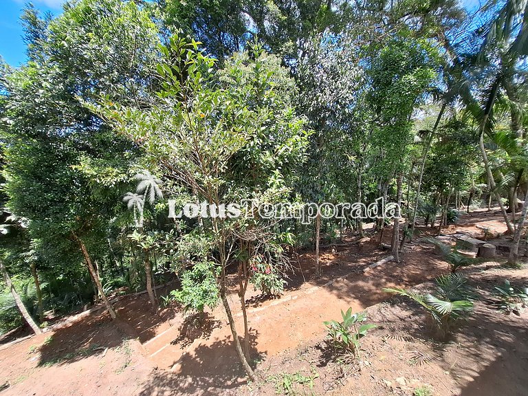 Chácara de temporada com piscina e Lazer LT0080