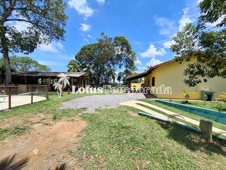 Chácara de temporada com piscina e Lazer LT0080