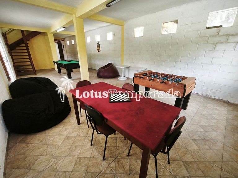 Sítio com 07 dormitórios, piscina e salão de jogos LT0042