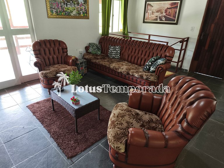 Sítio com 087 dormitórios, piscina e salão de jogos LT0042