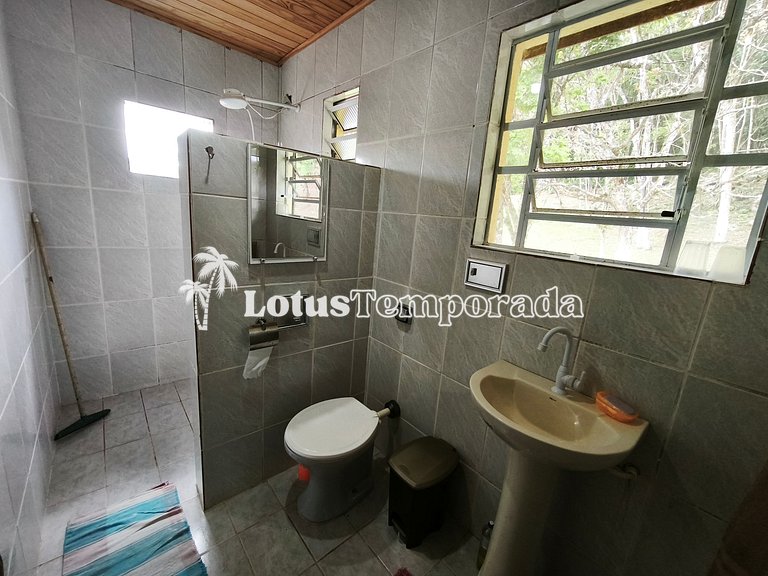 Sítio com 07 dormitórios, piscina e salão de jogos LT0042