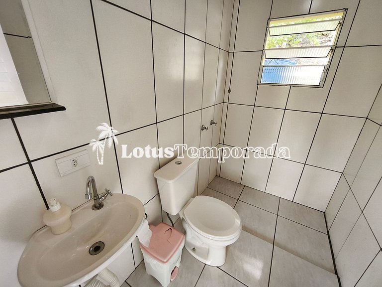 Sítio com 087 dormitórios, piscina e salão de jogos LT0042