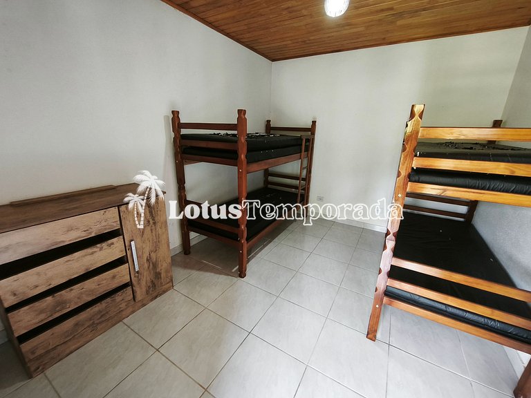 Sítio com 07 dormitórios, piscina e salão de jogos LT0042