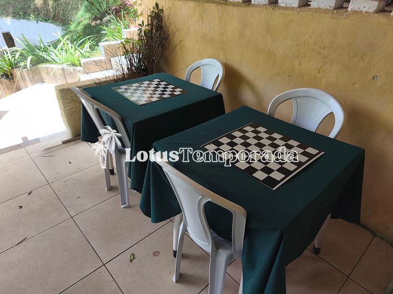 Chácara em Condomínio com Vista para Lago LT0065