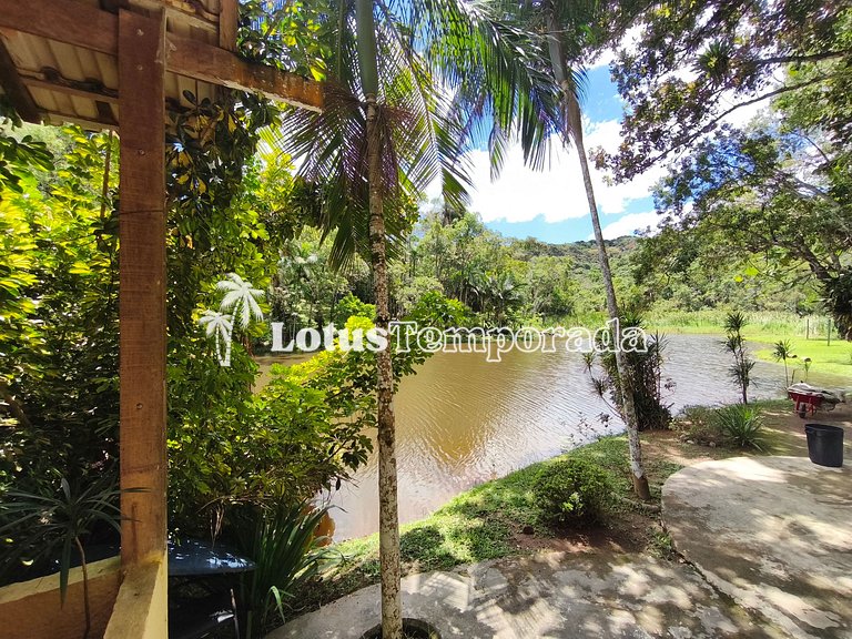 Chácara em Condomínio com Vista para Lago LT0065