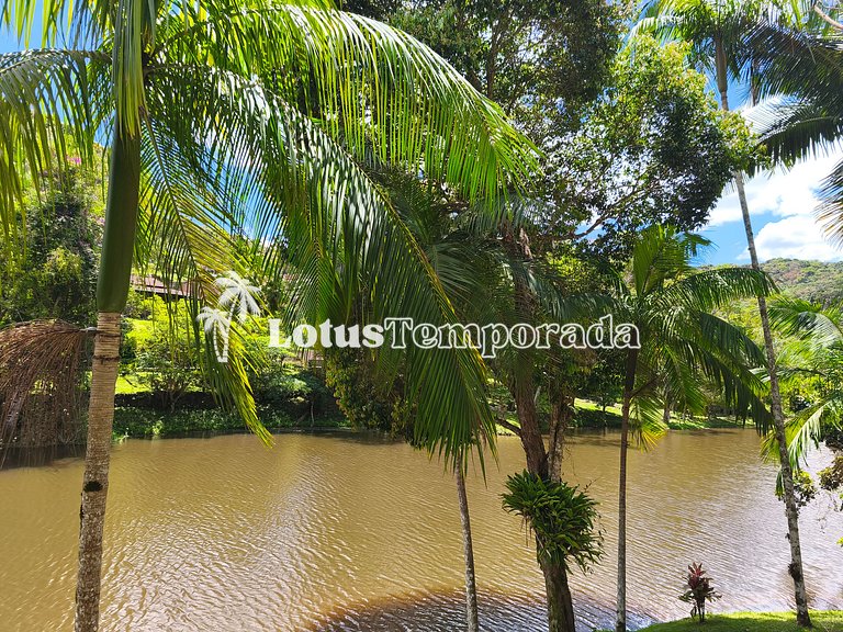 Chácara em Condomínio com Vista para Lago LT0065