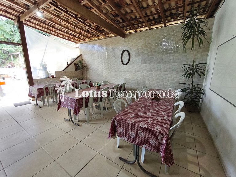 Chácara em Condomínio com Vista para Lago LT0065