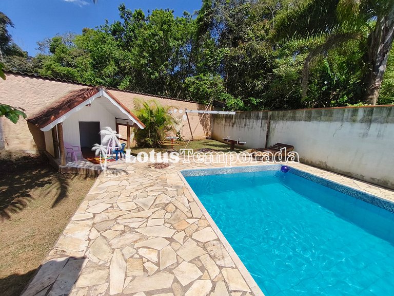 Sítio aconchegante com piscina em Juquitiba LT0019