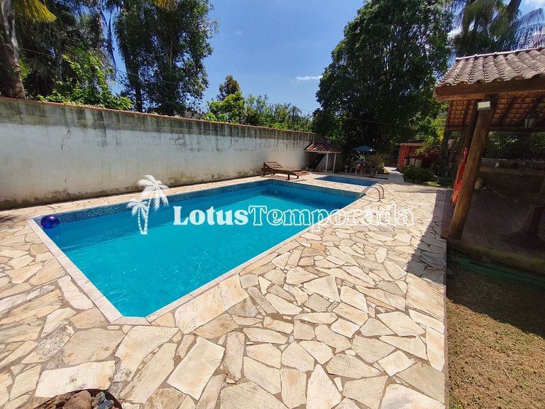 Sítio aconchegante com piscina em Juquitiba LT0019