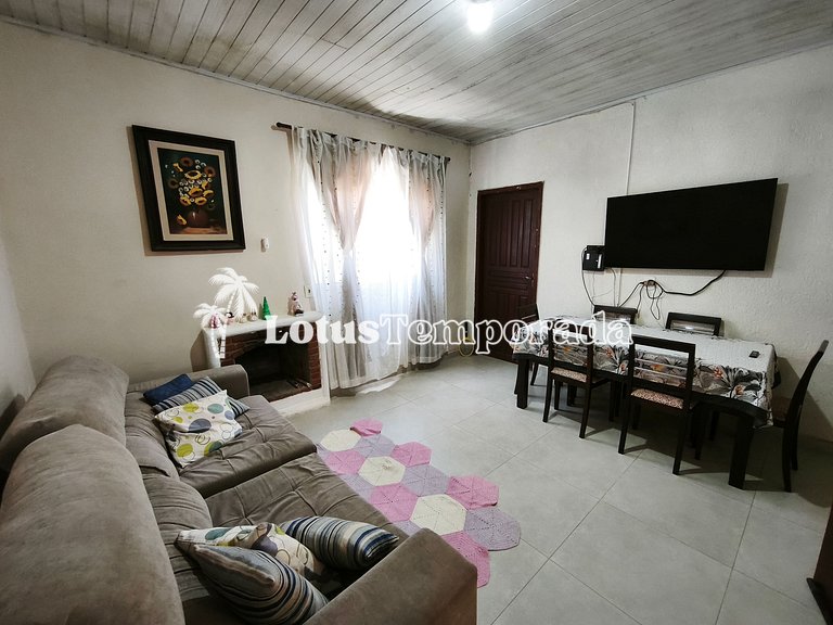 Sítio aconchegante com piscina em Juquitiba LT0019