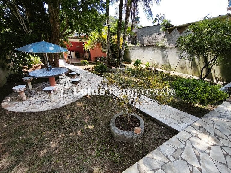 Sítio aconchegante com piscina em Juquitiba LT0019