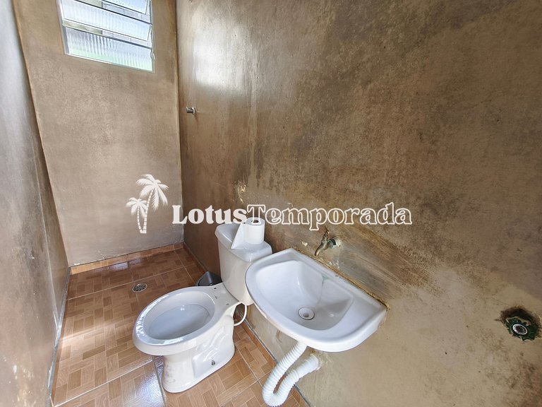 Chácara com 4 dormitórios e lazer completo LT0081