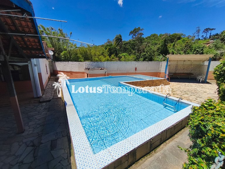 Sítio com piscina para eventos corporativos e retiros LT0010