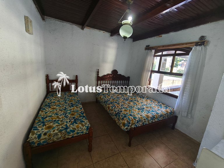 Sítio com piscina para eventos corporativos e retiros LT0010