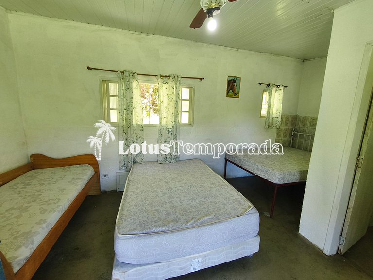 Sítio com piscina para eventos corporativos e retiros LT0010