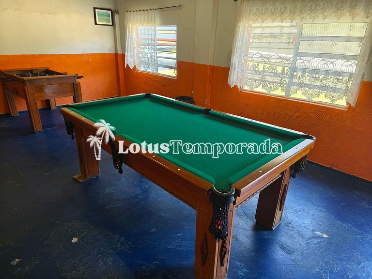 Sítio com piscina para eventos corporativos e retiros LT0010