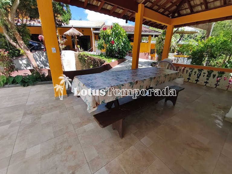 Chácara com 05 dormitórios, piscina e Lazer LT0040