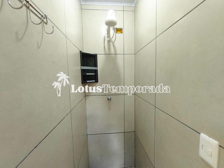 Chácara com 05 dormitórios, piscina e Lazer LT0040