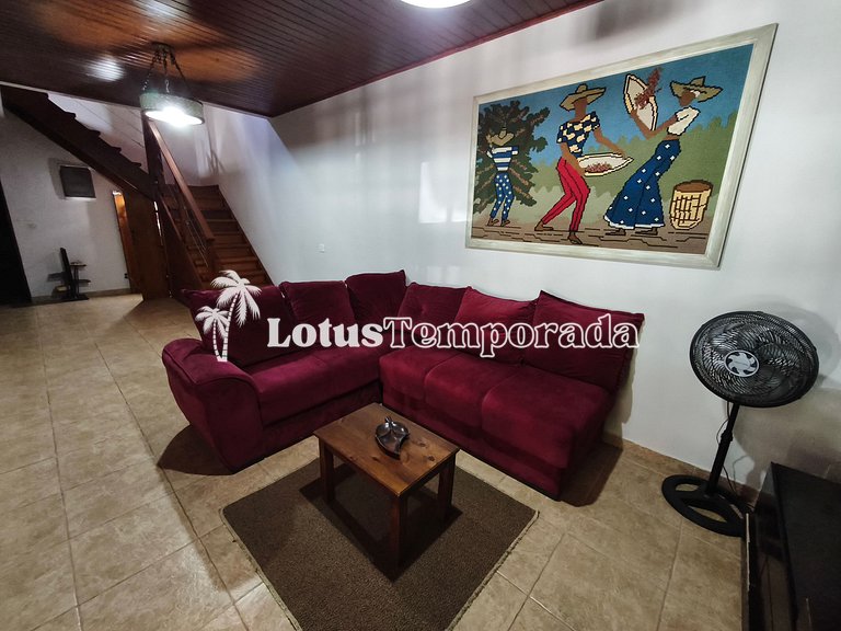 Chácara com 05 dormitórios, piscina e Lazer LT0040