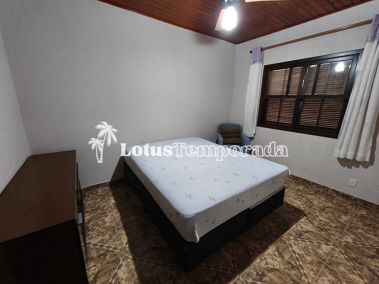 Chácara com 05 dormitórios, piscina e Lazer LT0040