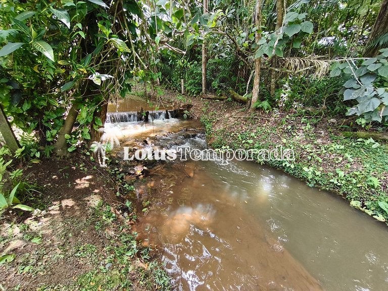 Chácara Avarandada com Lazer e Rio LT0040