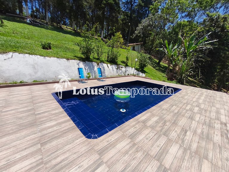 Chácara aconchegante com piscina e lareira LT0084